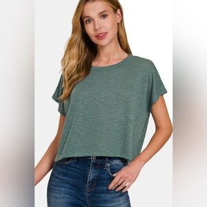 Zenana Round Neck Short Sleeve Crop T-Shirt